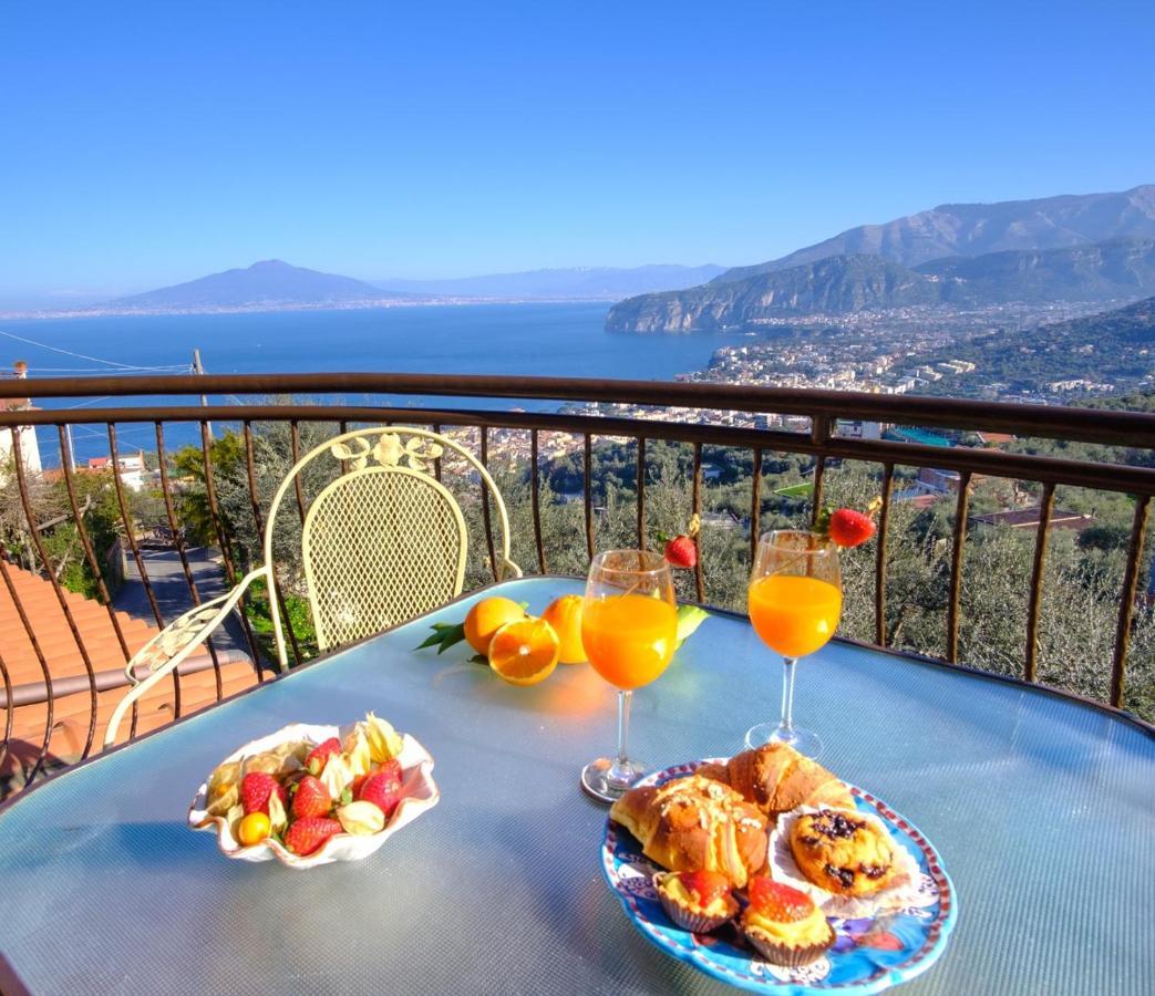 Villa Caruso Private Heated Pool & Sea View Соренто Екстериор снимка