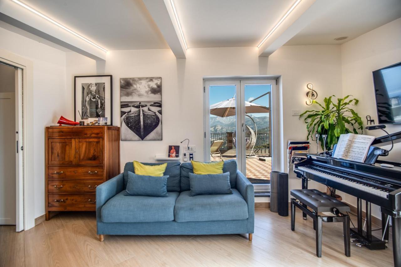 Villa Caruso Private Heated Pool & Sea View Соренто Екстериор снимка
