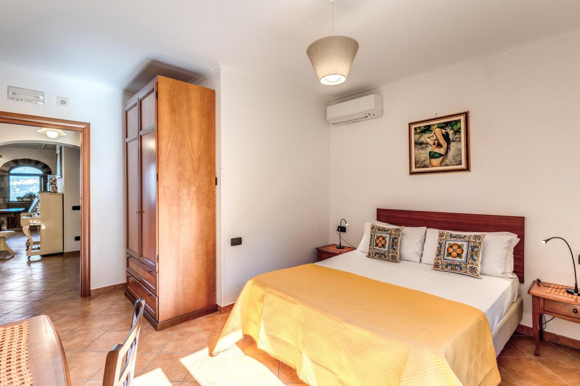 Villa Caruso Private Heated Pool & Sea View Соренто Екстериор снимка