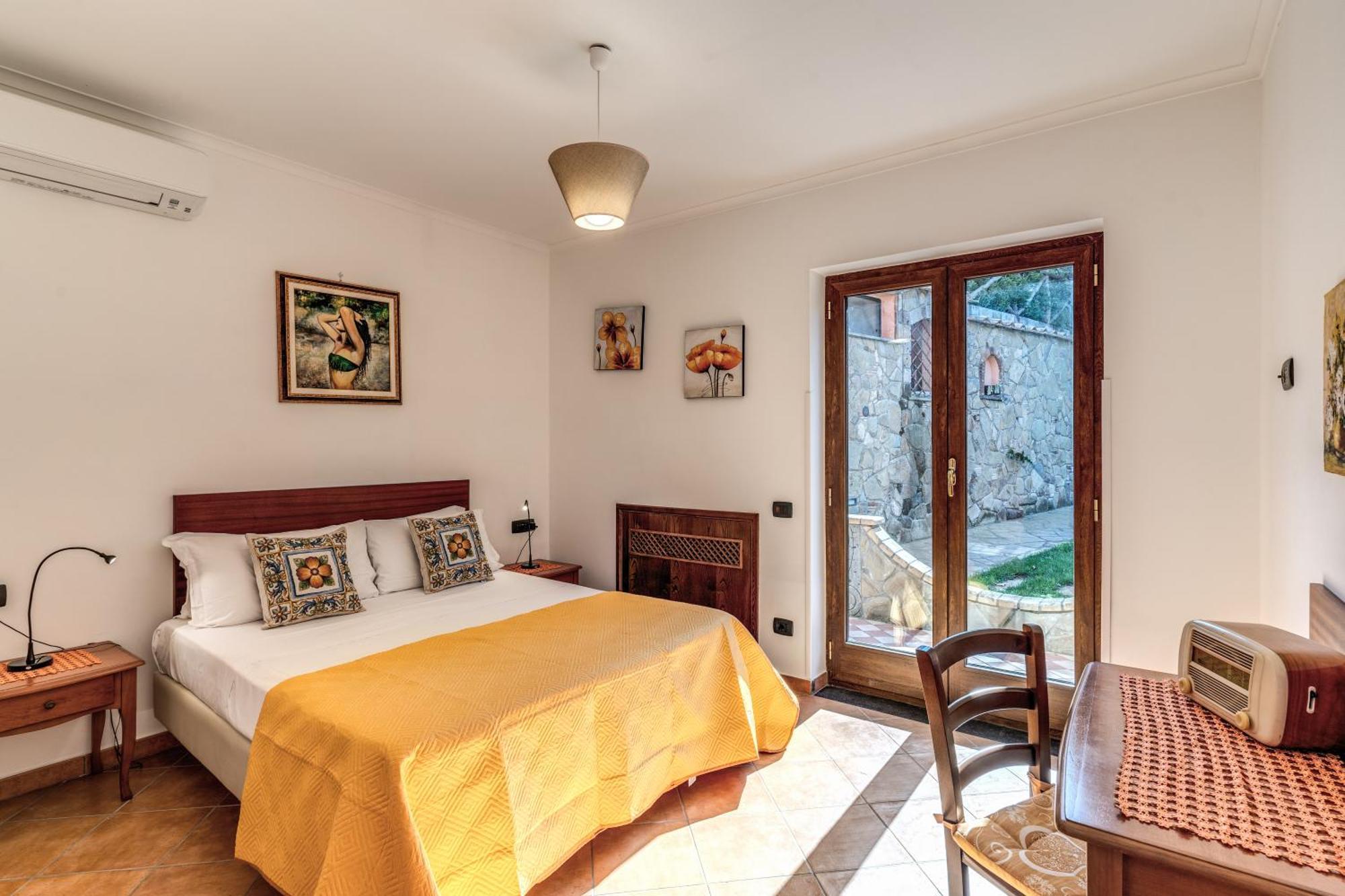 Villa Caruso Private Heated Pool & Sea View Соренто Екстериор снимка
